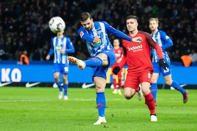 塞维利亚球员获得赛后MVP，表现受到赞誉