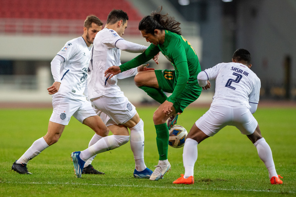 中国足球联队历史性进军亚冠强,创造佳绩! 中国足球联队历史性进军亚冠强,创造佳绩!