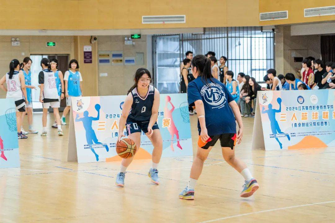 体育职业赛事为观众呈现出一场场精彩绝伦的比赛的简单介绍 体育职业赛事为观众呈现出一场场精彩绝伦的比赛的简单介绍