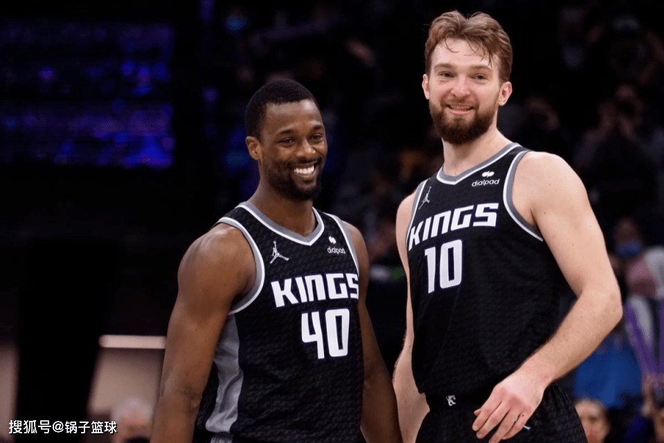 国王大胜猛龙,连续两连胜 国王大胜猛龙,连续两连胜