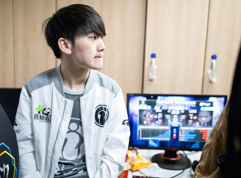 XL强势G2，Uzi一己之力扛起全队的简单介绍