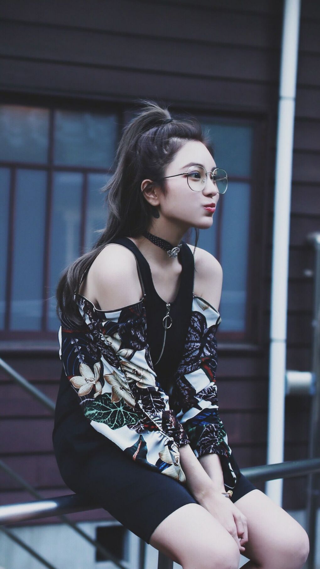 红魔之矛刺穿蓝白防线，门神奥纳纳化身攻防转换的关键先生