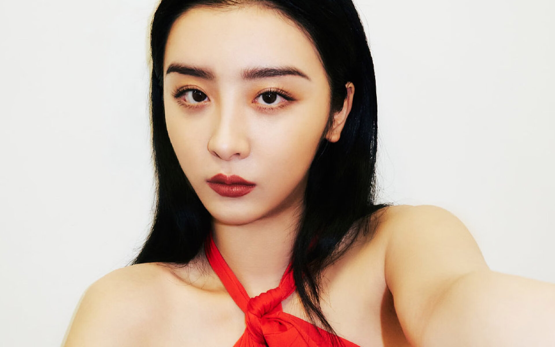 赛场没有休止符，德甲争冠战与篮网绝杀热火的竞技之光