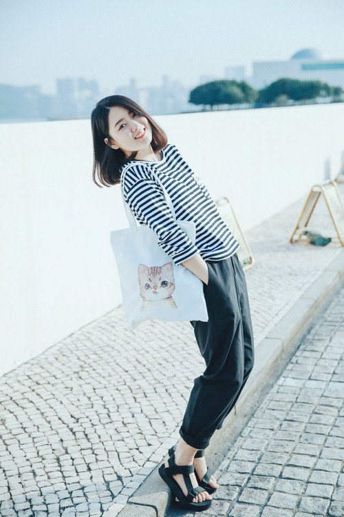 欧冠烽火燃彻夜 火箭升空轻取黄蜂