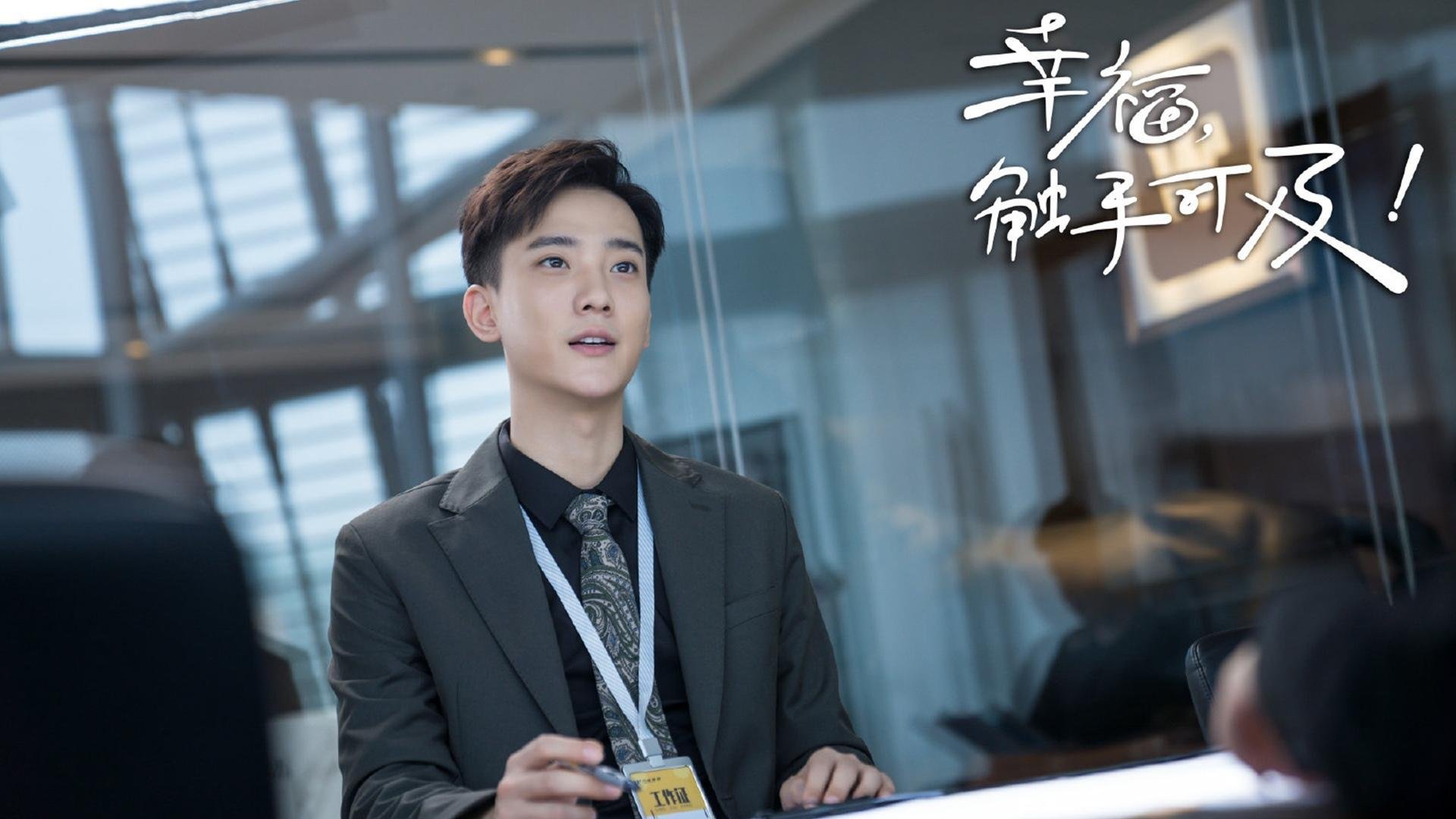 东方铁骑粉碎绿色神话,西方孤星点亮万里征途—竞技场上的团队铁律与个人史诗