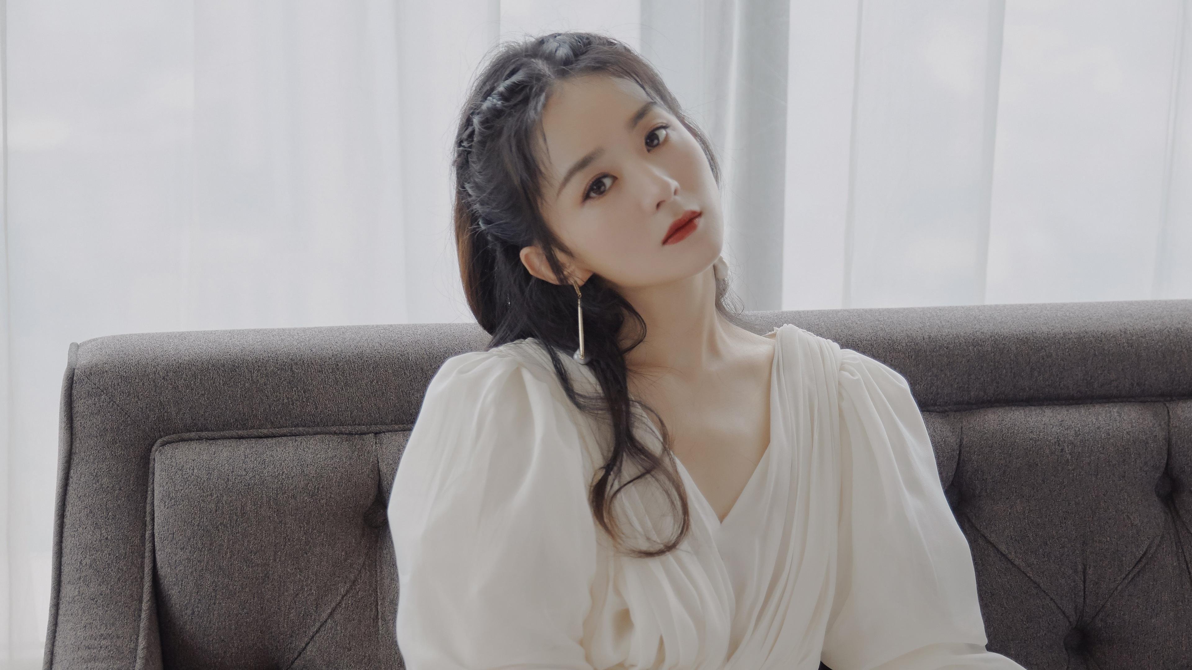 莱万的冠军课，当哥伦比亚与马里成为他个人英雄主义的沉默见证